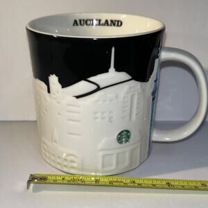 Starbucks Mug Collector Auckland, New Zealand Skyline 3D Relief 2013 16 oz